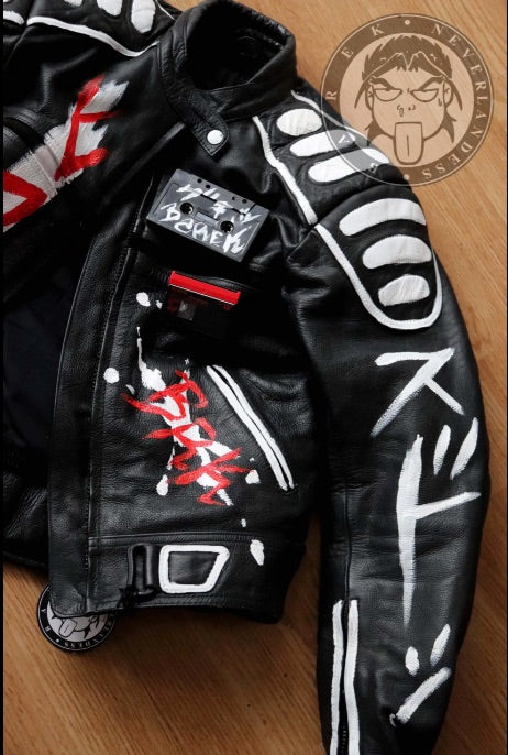 “Contour Code” Fitted Black Leather Jacket