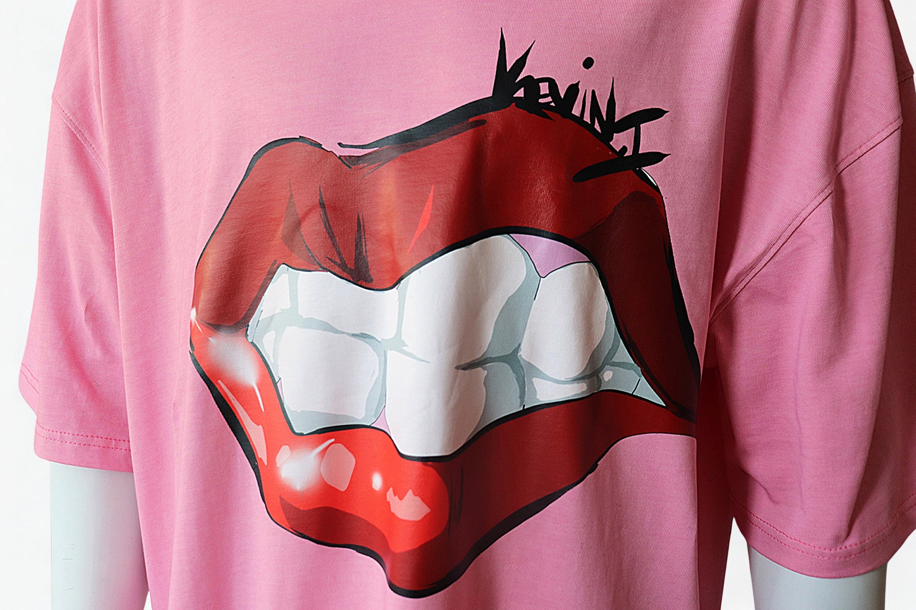 Oversized Pink T-shirt – Mouth Edition